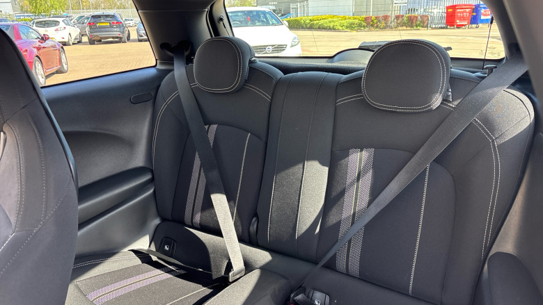 MINI Hatchback 1.5 Cooper Sport 3dr Auto Petrol Hatchback